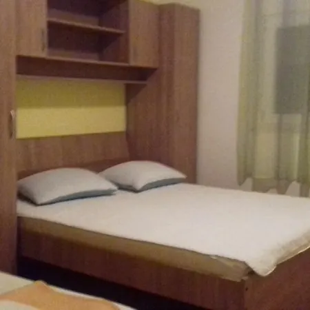 Sanja Appartement *